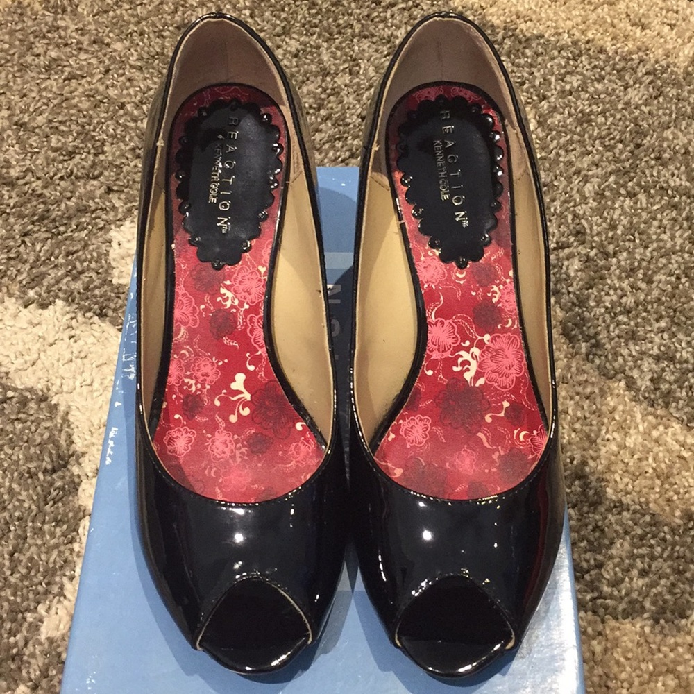 Kenneth Cole - Black Patent Open Toe Wedge - 7.5